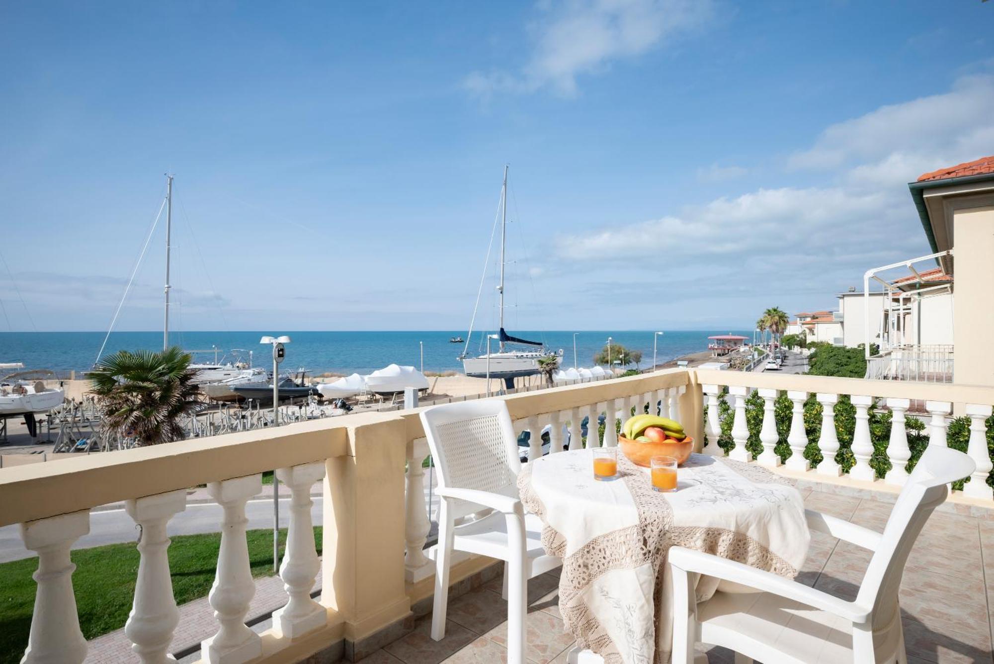 Villa Liberty San Vincenzo Exterior photo